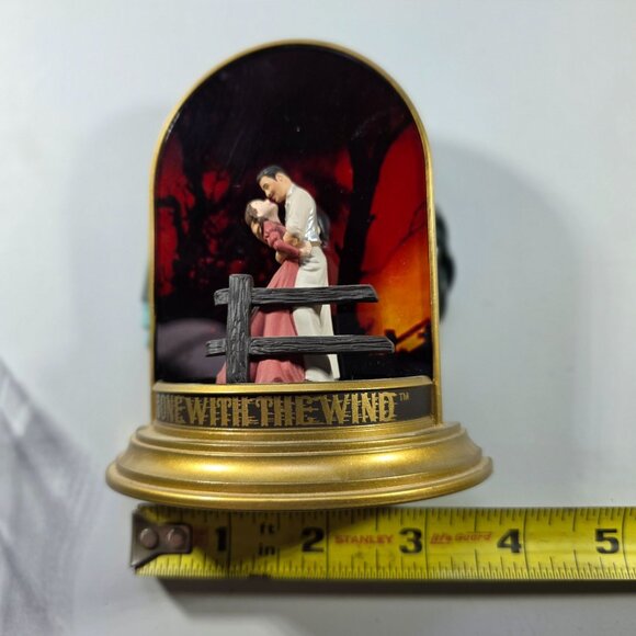 Hallmark Keepsake 2001 Gone With The Wind Ornament Scarlett  Rhett farewell - Picture 8 of 10